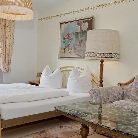 Landhotel/pension Wilder Kaiser Guest house *