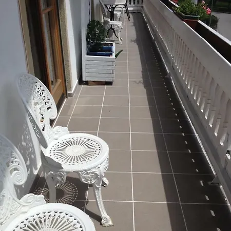 Landhotel/pension Wilder Kaiser Guest house *